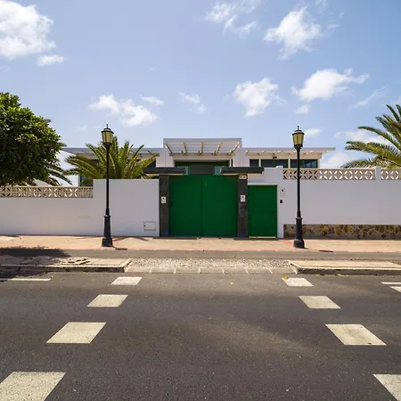 Armonia Pool View & Wi-fi By Irent Fuerteventura Apartment Corralejo